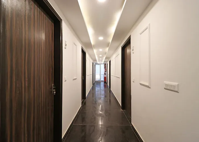 Hotel O Ny Plaza New Delhi